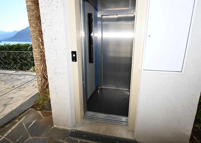 Casa Ariane * 론코 소프라 아스코나